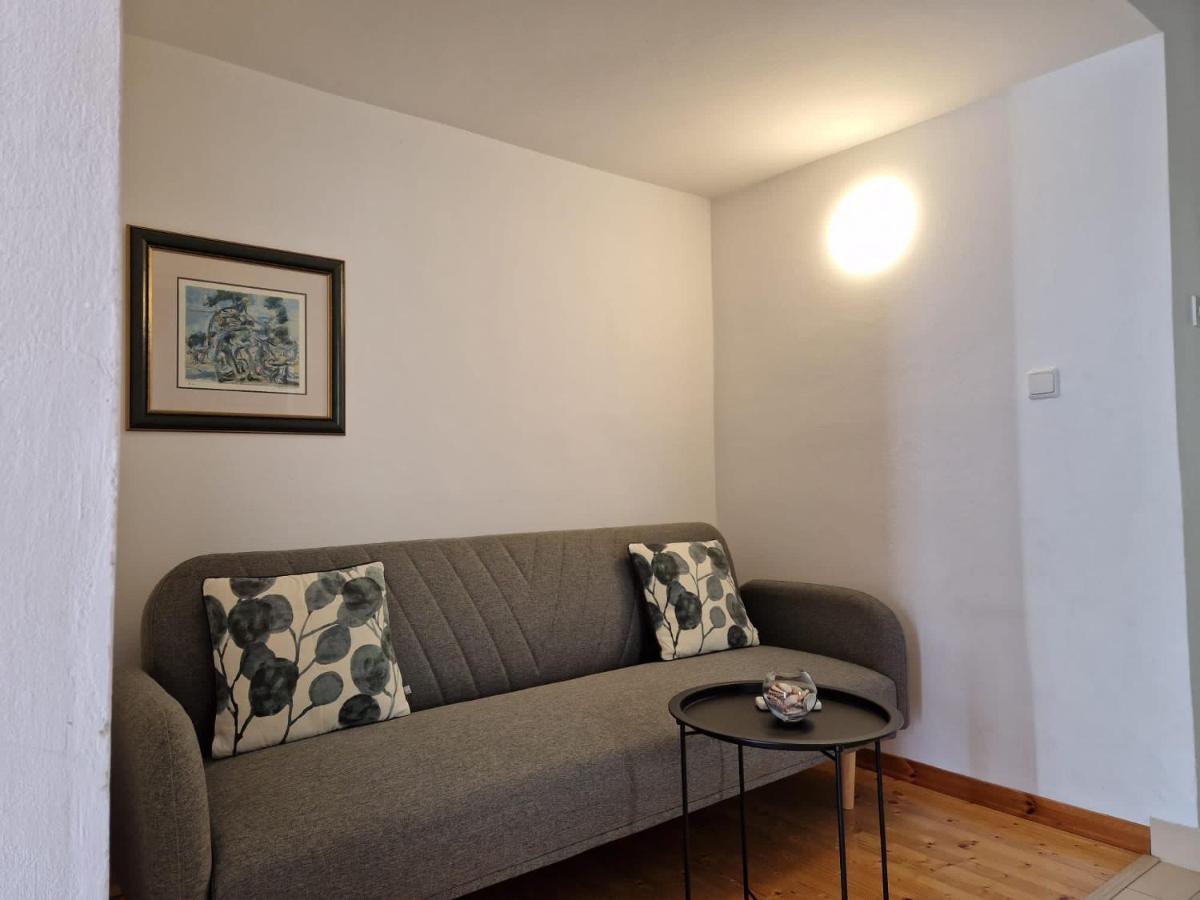 Olive Tree Apartments Ровин Екстериор снимка